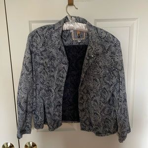 Beautiful blue snakeskin pattern denim jacket by Desert West size small